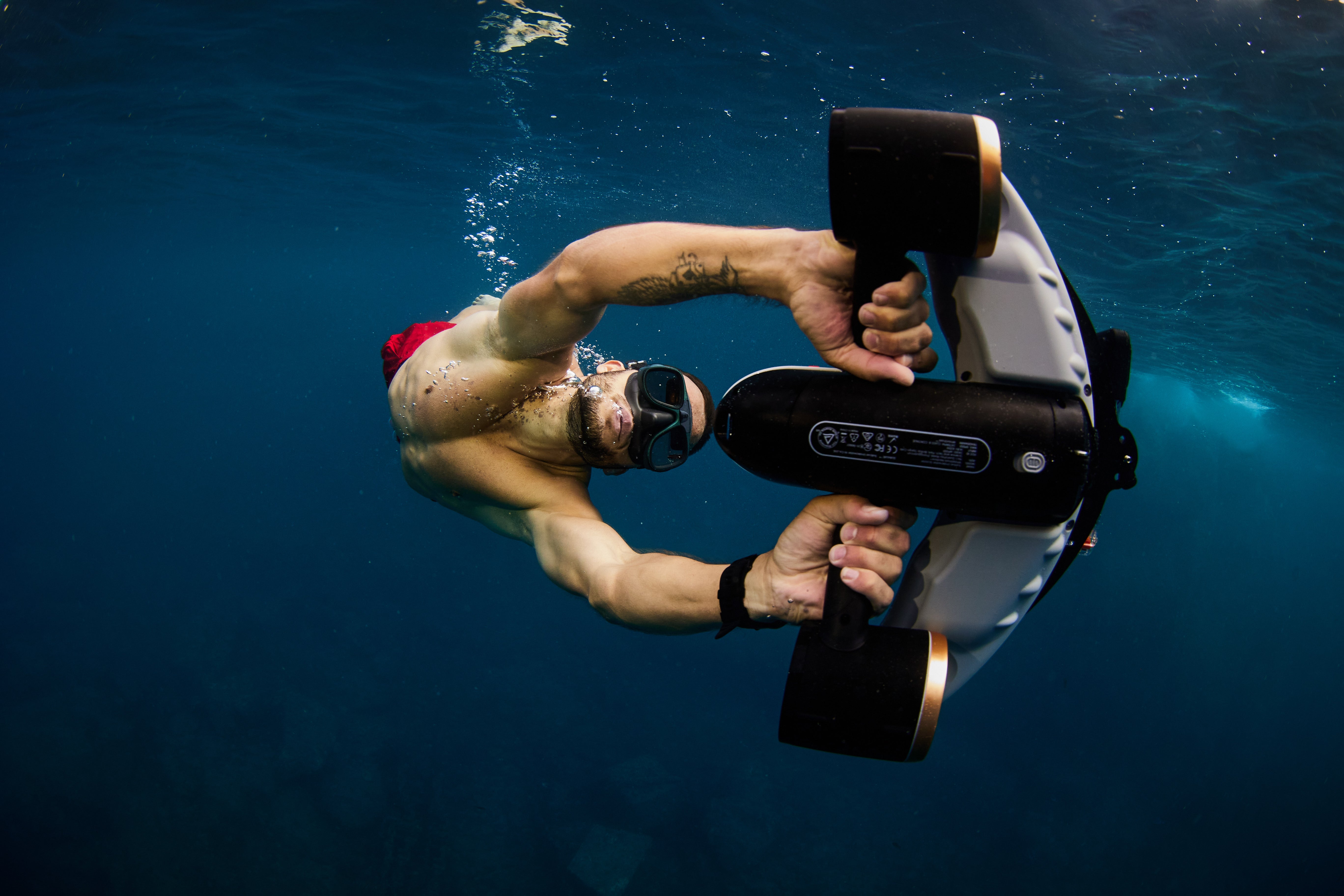 Sublue Navbow+ – Advanced Underwater Scooter for Professionals
