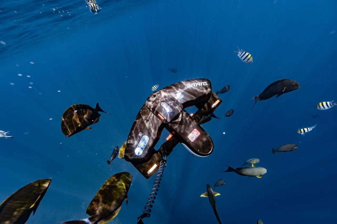 Sublue Navbow+ – Advanced Underwater Scooter for Professionals