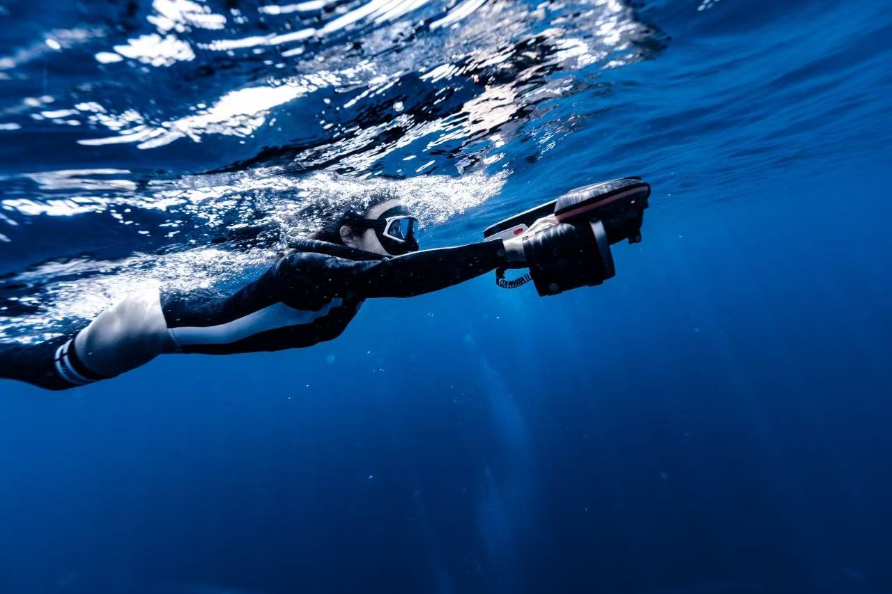 Sublue Navbow+ – Advanced Underwater Scooter for Professionals