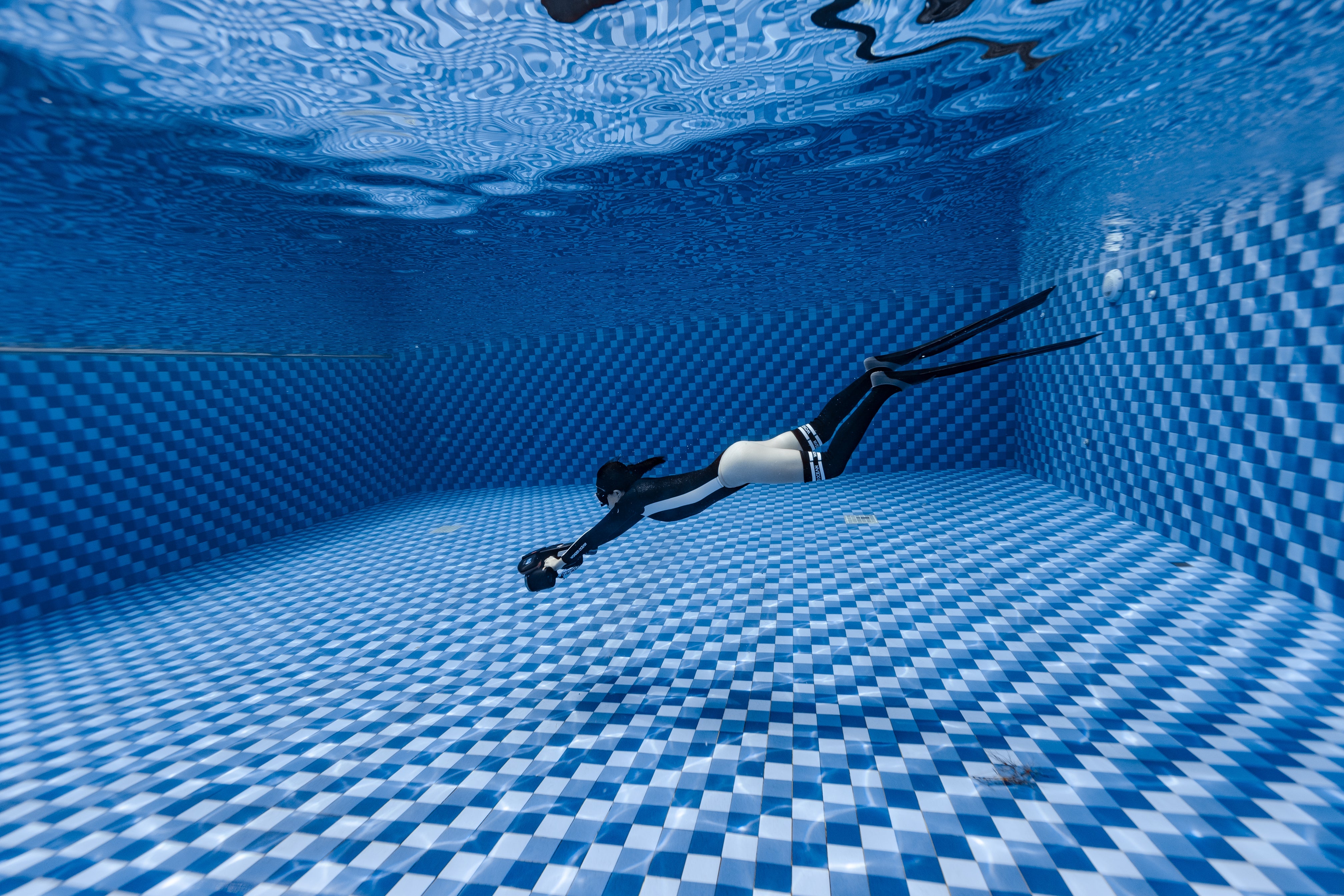 Sublue Navbow+ – Advanced Underwater Scooter for Professionals