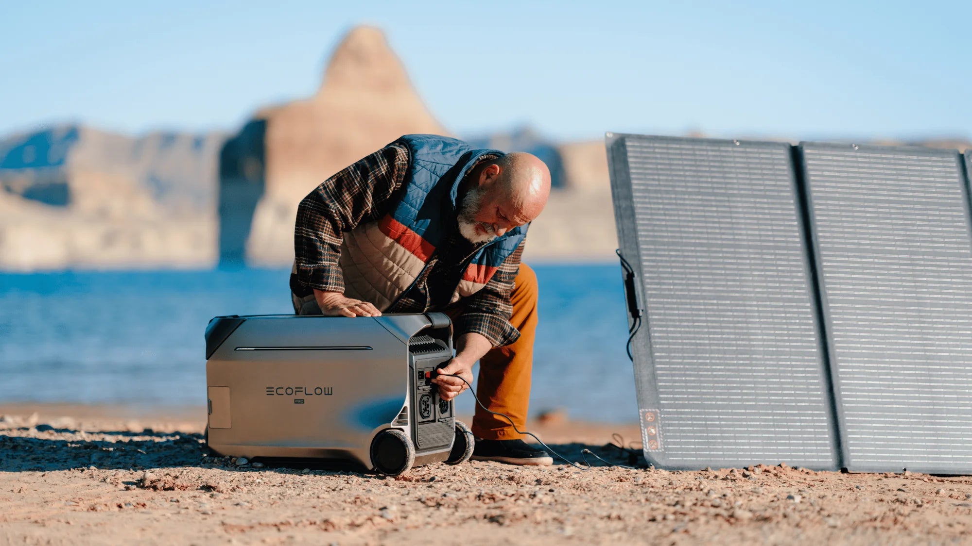 EcoFlow DELTA Pro 3 Portable Power Station + EcoFlow 400W Portable Solar Panel